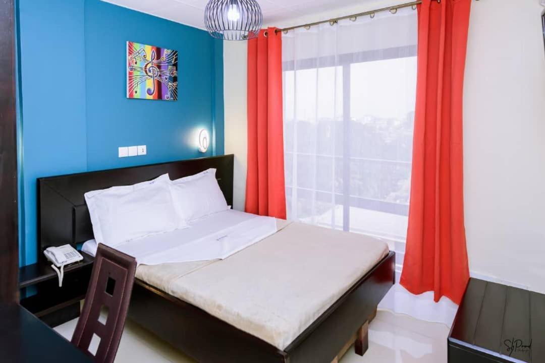 Serena Hotel 杜阿拉 外观 照片