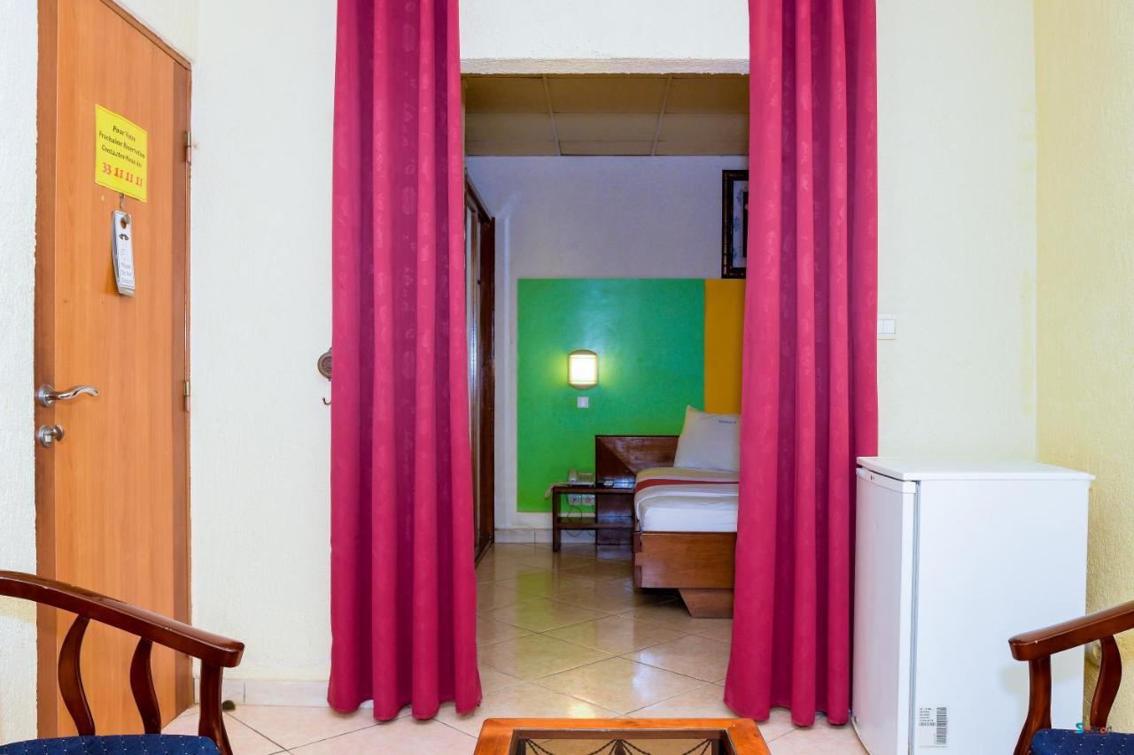 Serena Hotel 杜阿拉 外观 照片